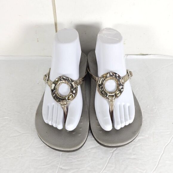 Vionic Women's Vicci US8 Silver Leather Rhinestone FlipFlop Thong Sandal Shoes - Picture 1 of 14